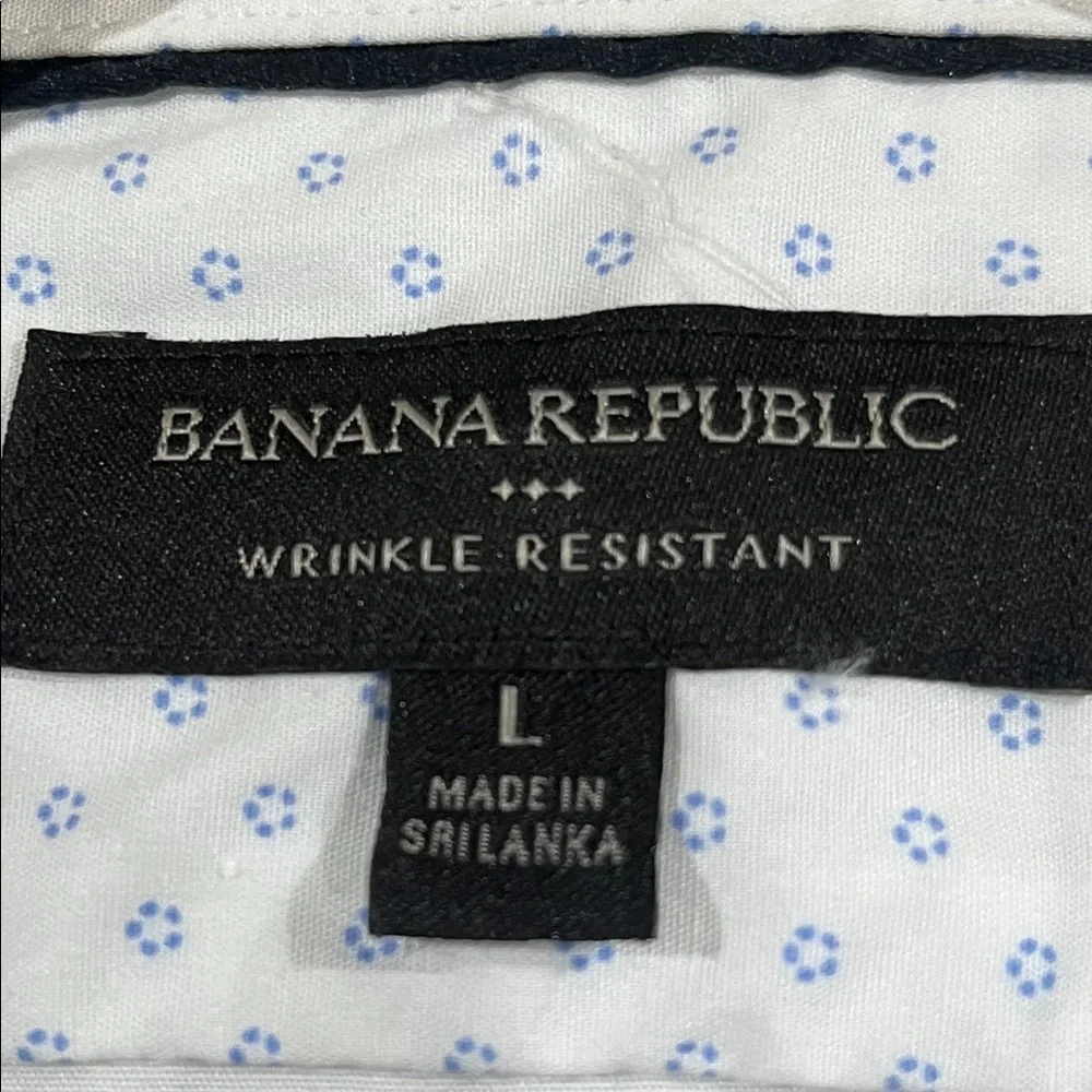 Banana Republic small classic